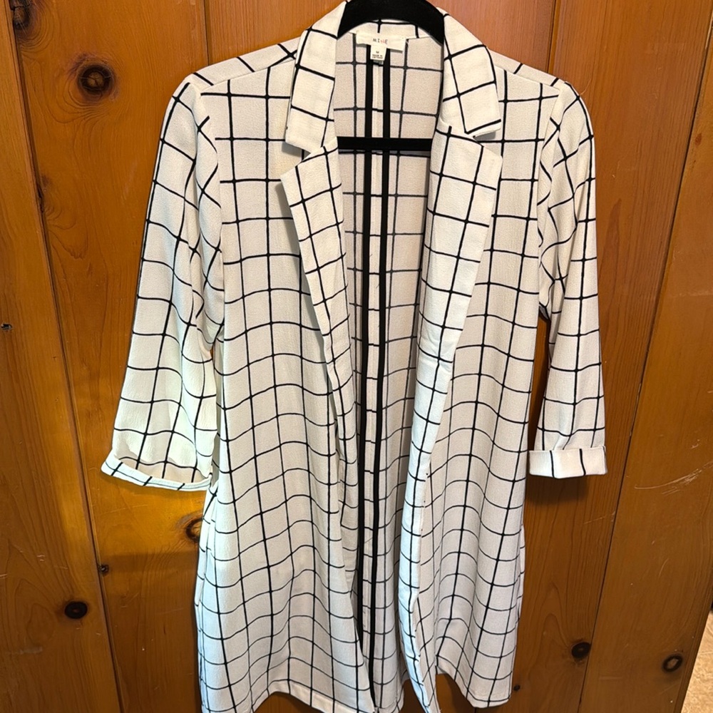 Black and white squared kimono